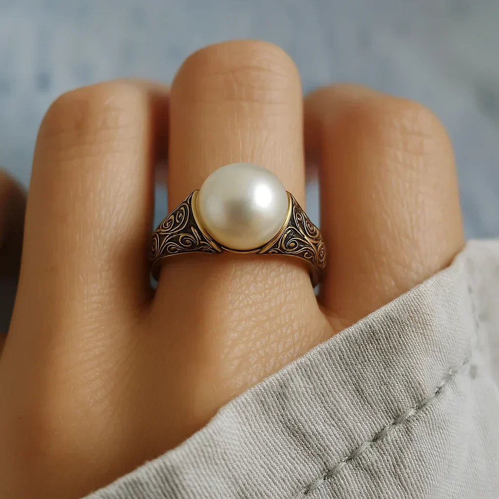 Antique Pearl-Embellished Gold Ring